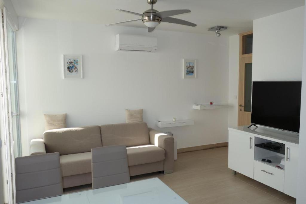 Apartments Kamelija スプリト 部屋 写真