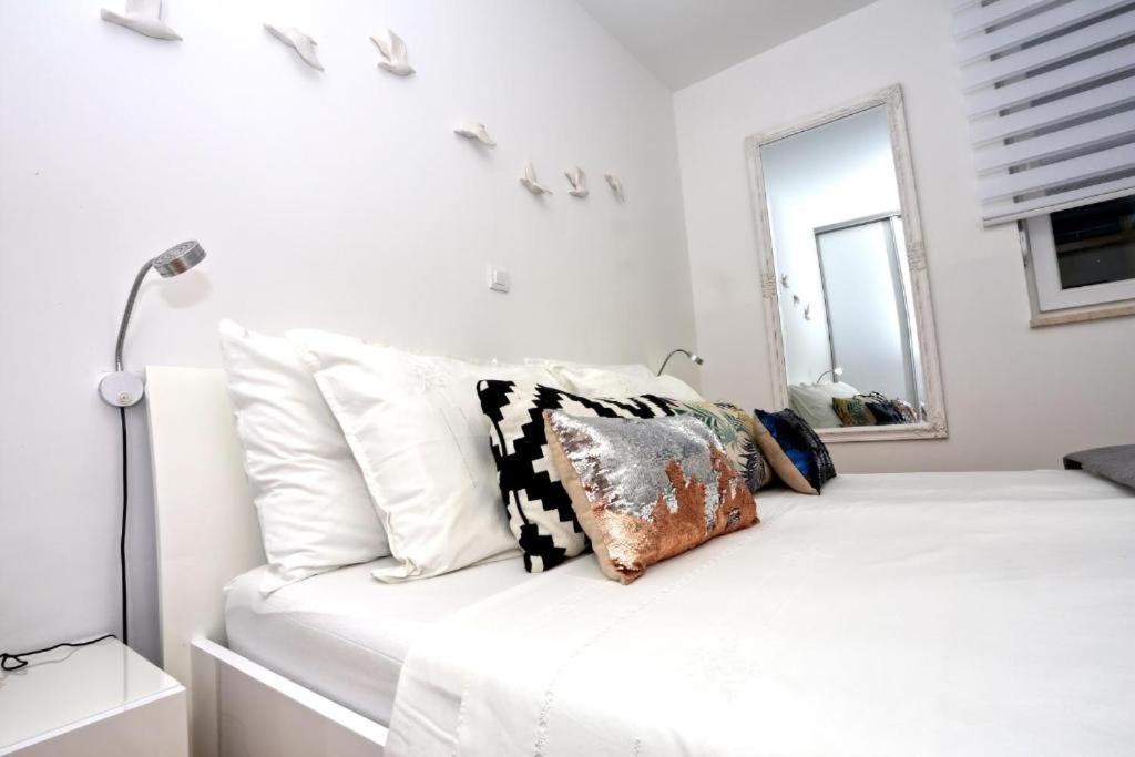 Apartments Kamelija スプリト 部屋 写真