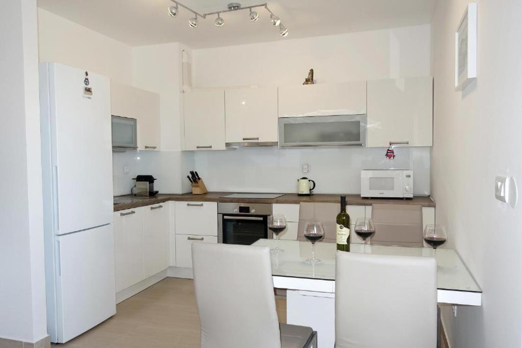Apartments Kamelija スプリト 部屋 写真