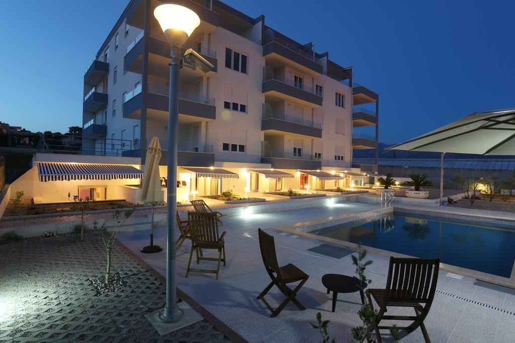 Apartments Kamelija スプリト エクステリア 写真